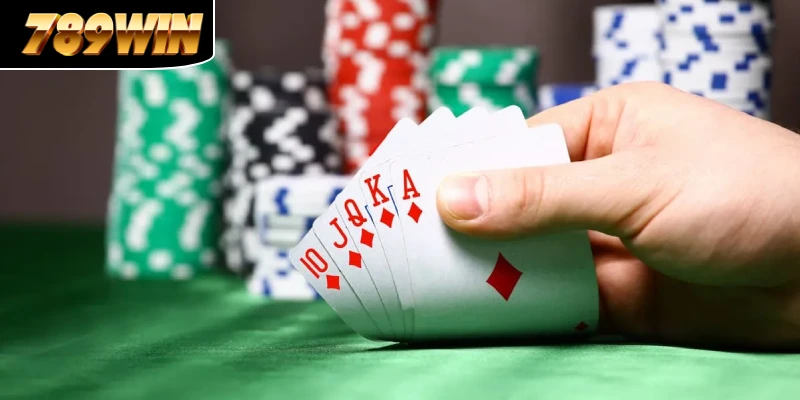 Nắm rõ các tay bài giúp chơi xì tố online hiệu quả hơn